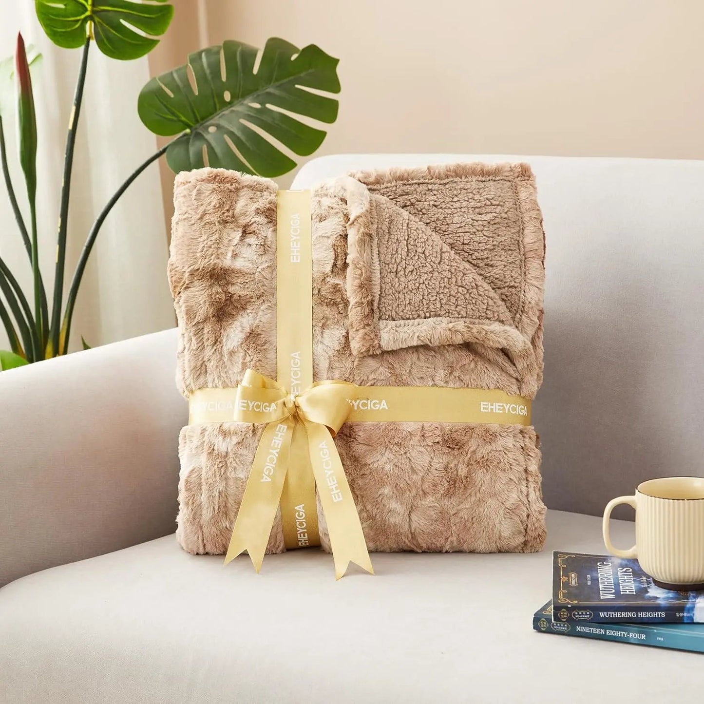Electric Heated Blanket Throw Faux Fur, 10 Hours Auto Shut Off 9 Heating Levels Faux Fur & Sherpa venvolt