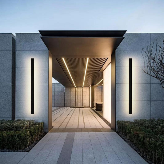 Black Long LED Linear Wall Lights – Modern Outdoor LED Lighting for Front Porch & Facade