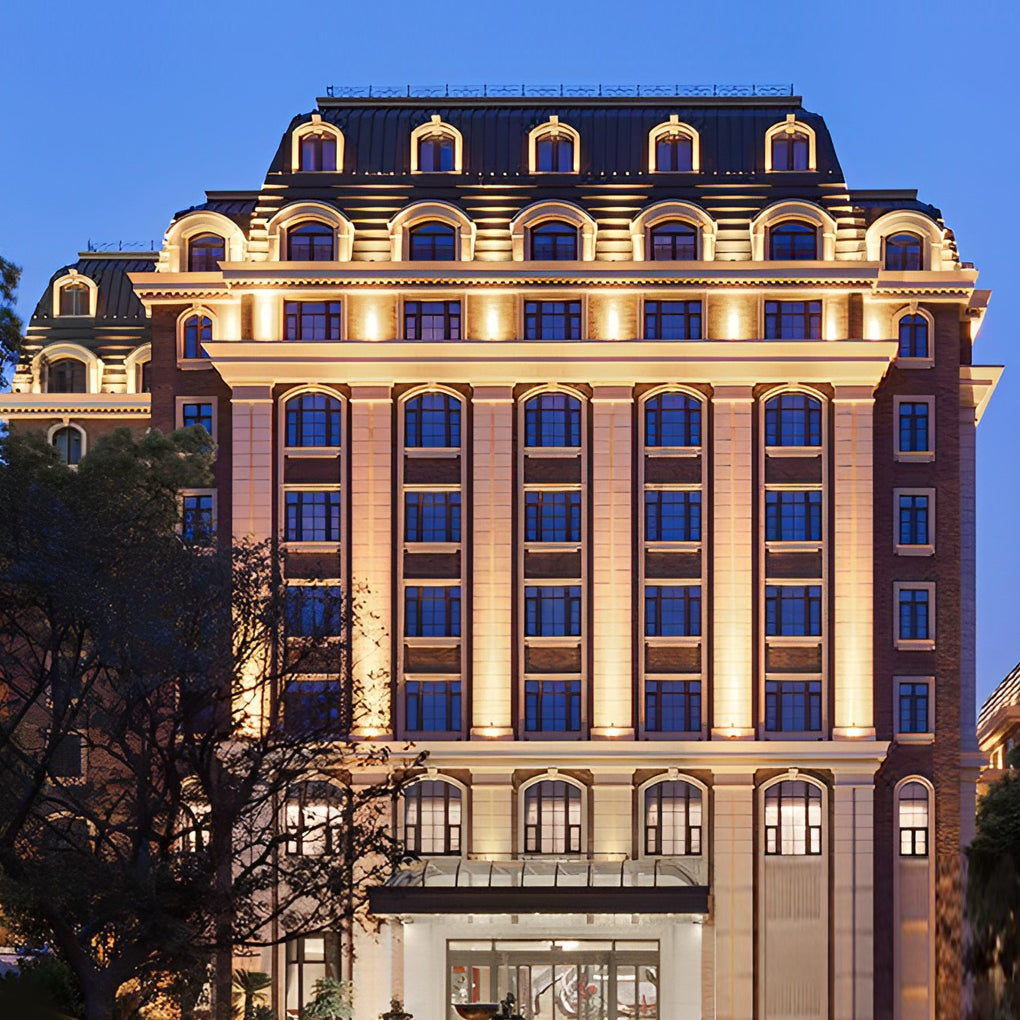 Waterproof IP65 LED Outdoor Wall Light – Modern Spotlight Wall Lamp for Porch, Garden & Building Facade venvolt