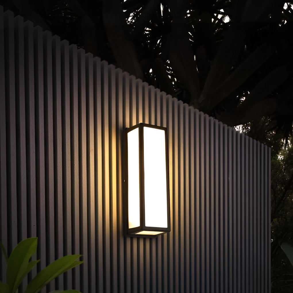 Rectangle LED Motion Sensor Wall Light – Modern Black Waterproof Outdoor Sconce Lighting for Porch, Garden & Garage