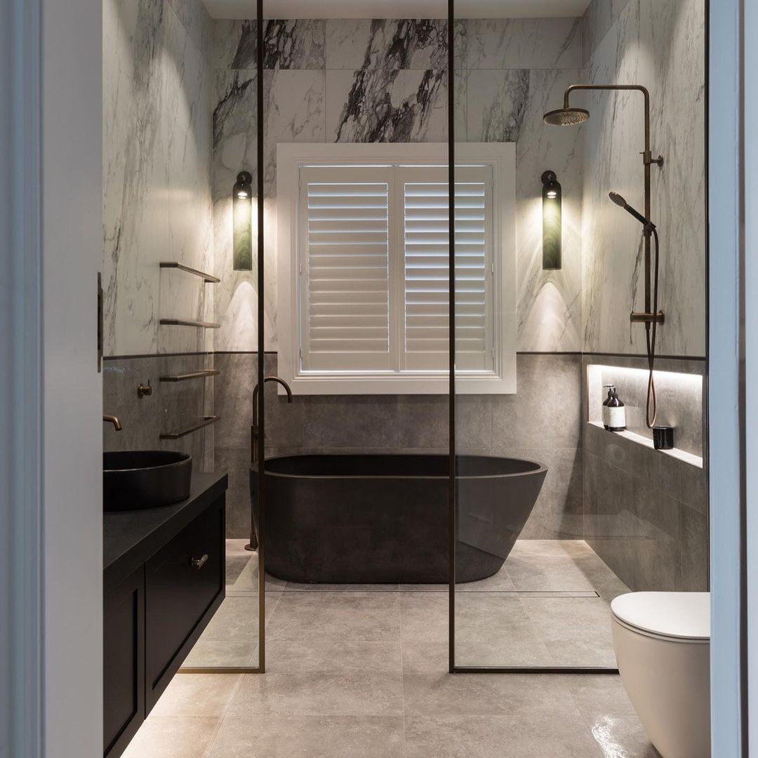 Elegant LED Wall Lamp in Gold, Black & Nickel Finishes