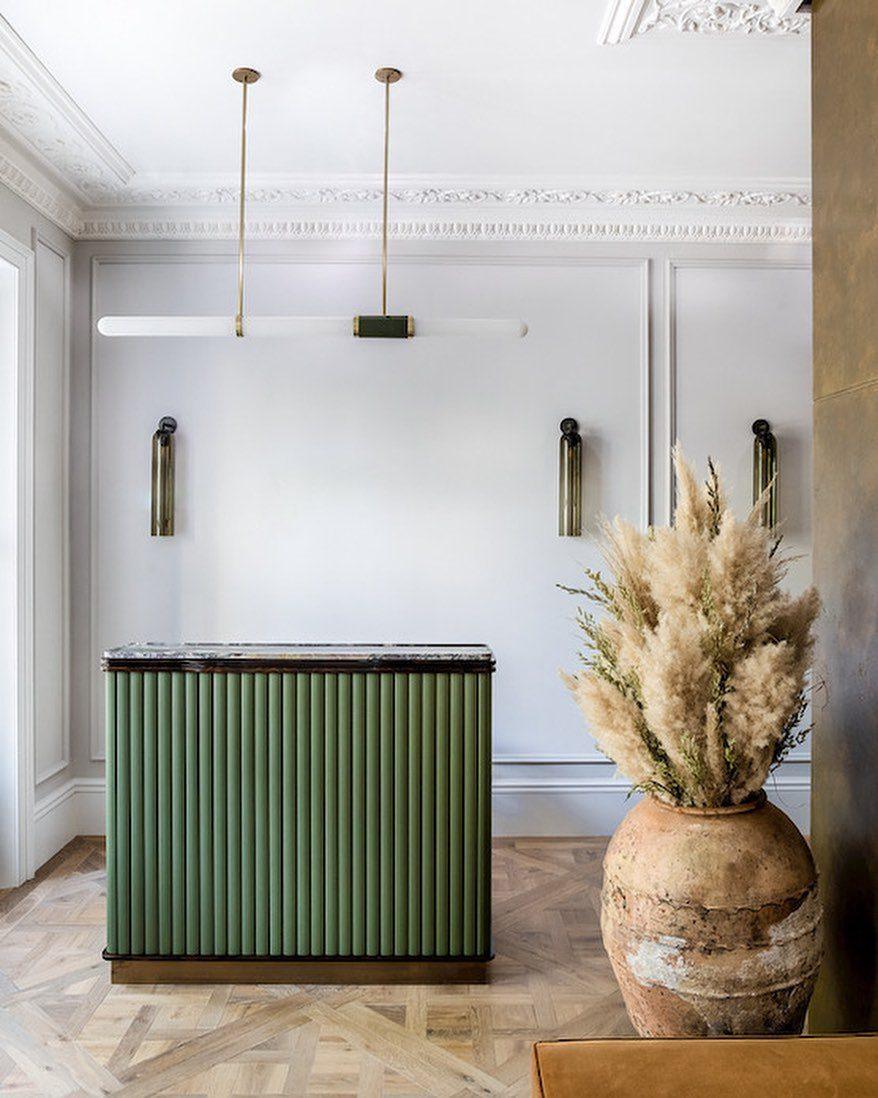 Elegant LED Wall Lamp in Gold, Black & Nickel Finishes