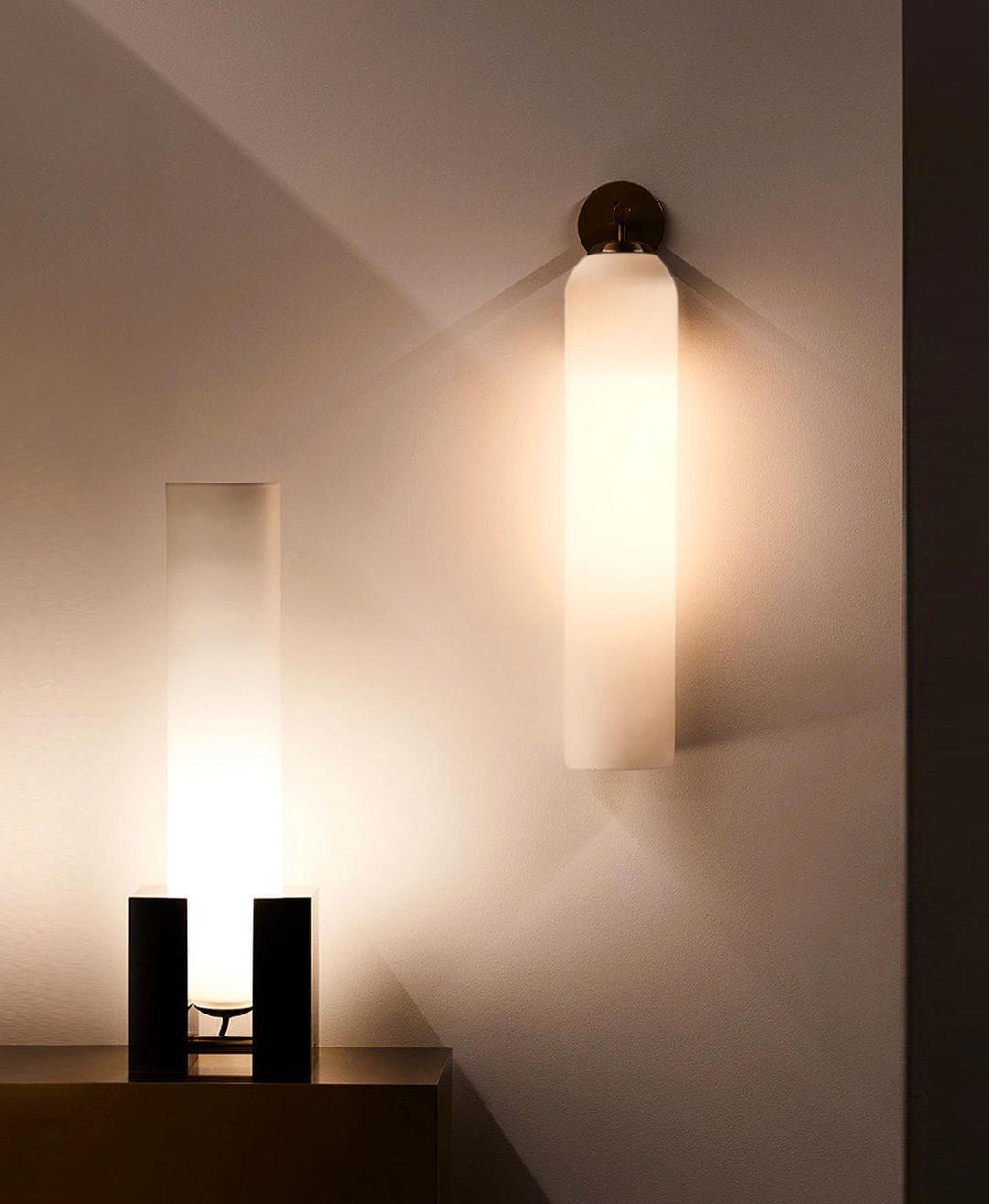 Elegant LED Wall Lamp in Gold, Black & Nickel Finishes