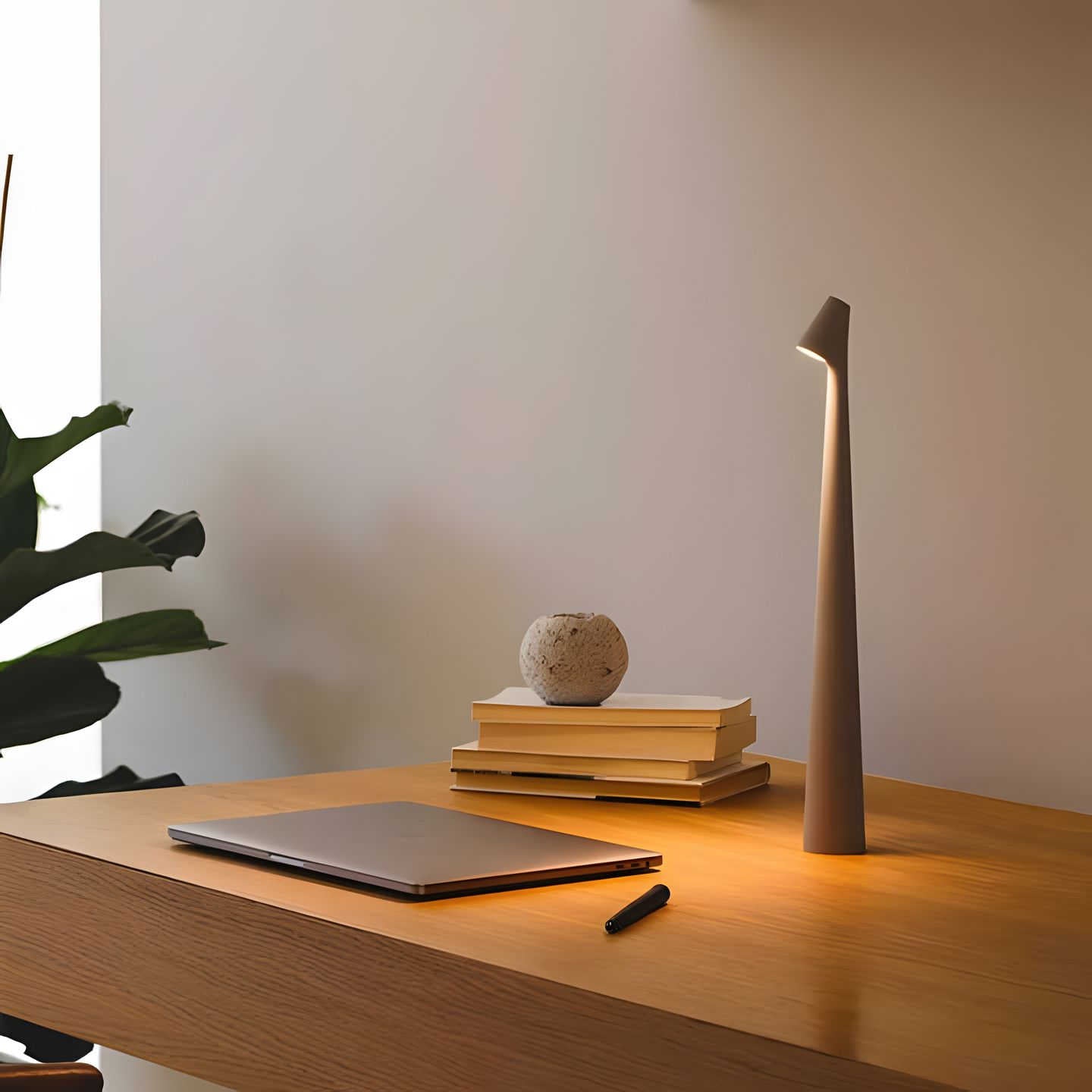 Minimalist Lamp with Adjustable Brightness