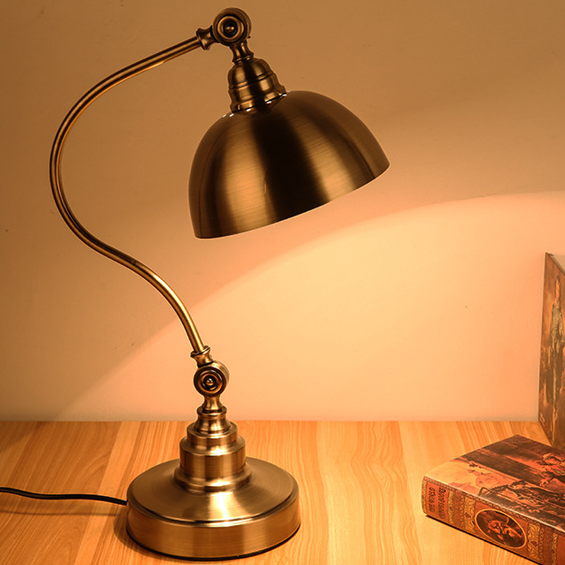 Adjustable Gooseneck Task Light