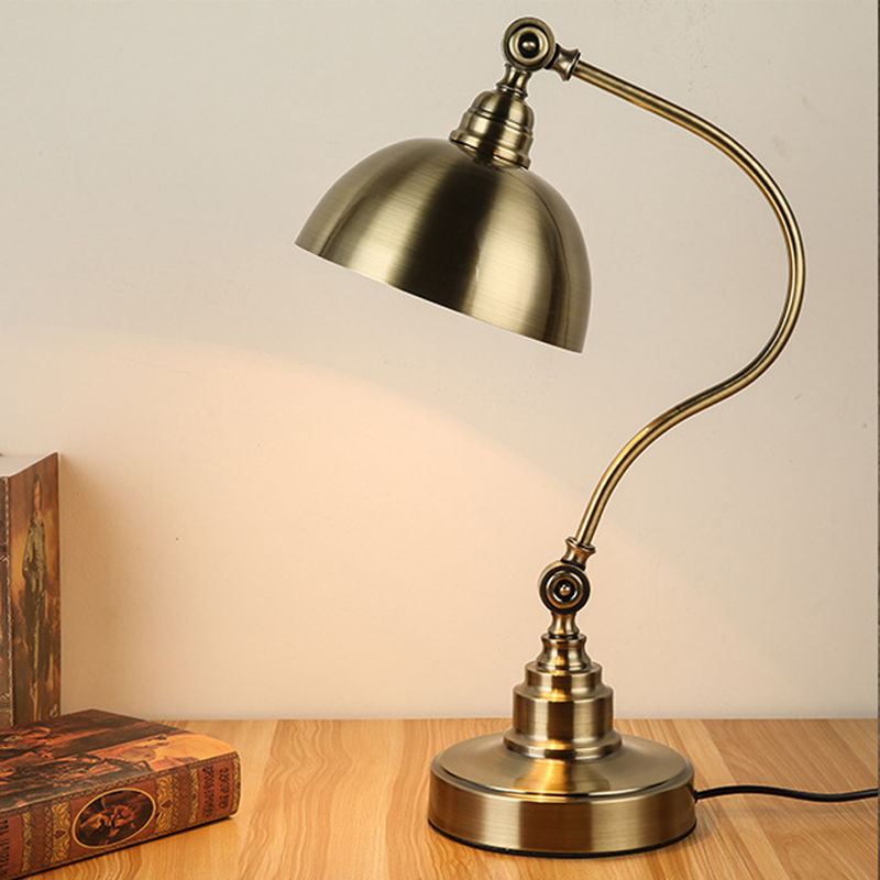 Adjustable Gooseneck Task Light