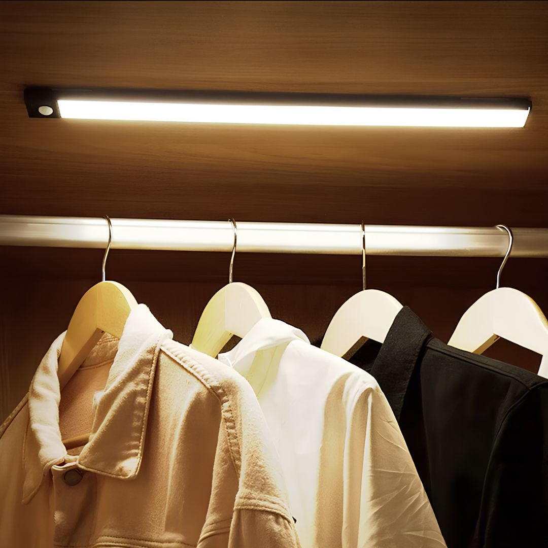 Cordless Motion-Activated Lamp