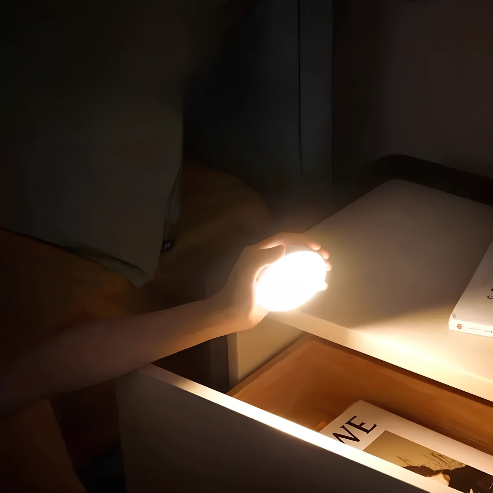 USB Rechargeable & Battery Powered Motion-Activated Lamp for Home