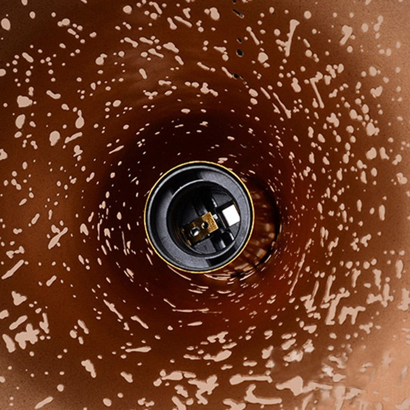 Vintage Iron Pendant Lamp – Nordic Loft Retro E27 Hanging Light with Etched Metal Shade