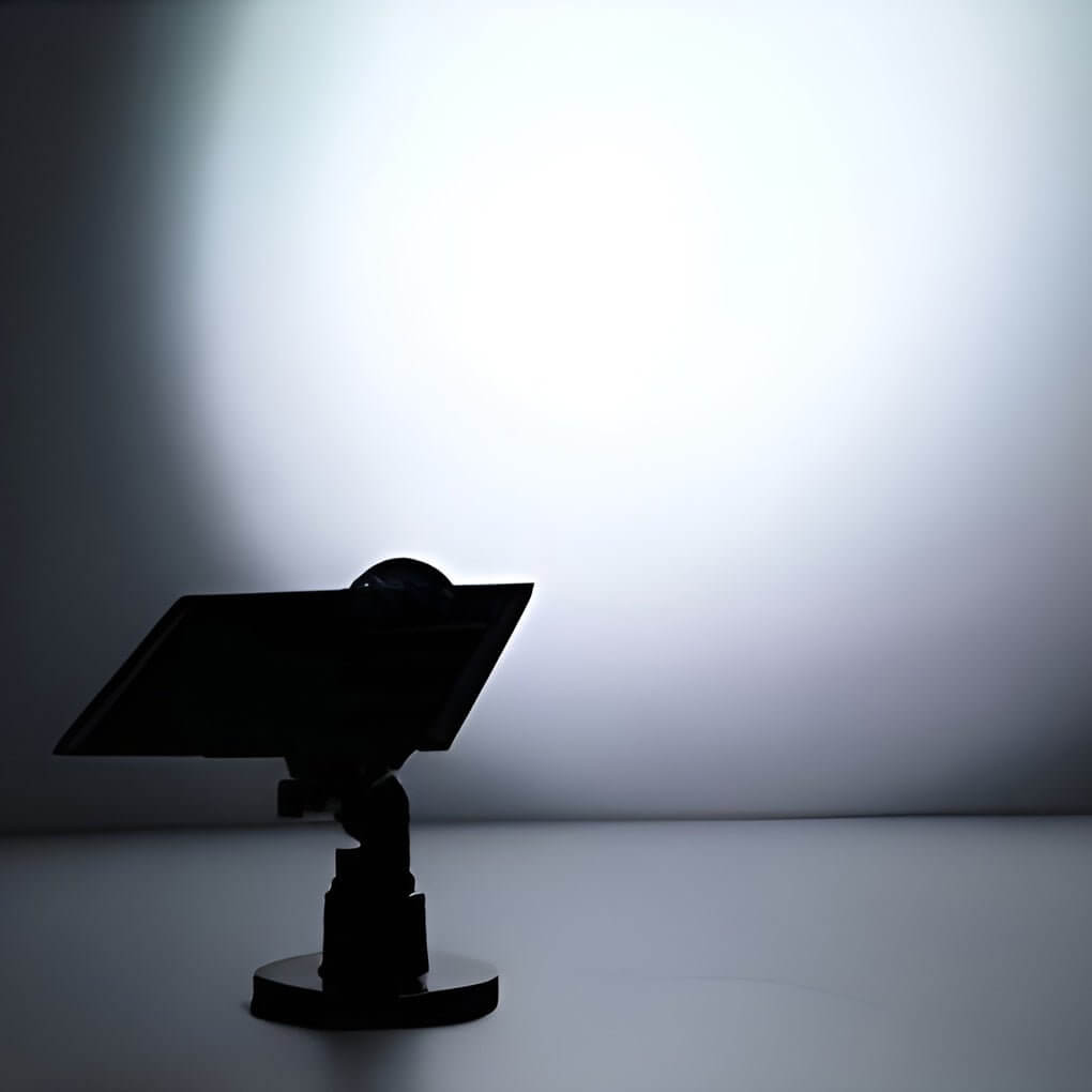 Adjustable Outdoor Solar Spot Lights – Waterproof LED Tree Lighting for Garden, Landscape & Pathway venvolt